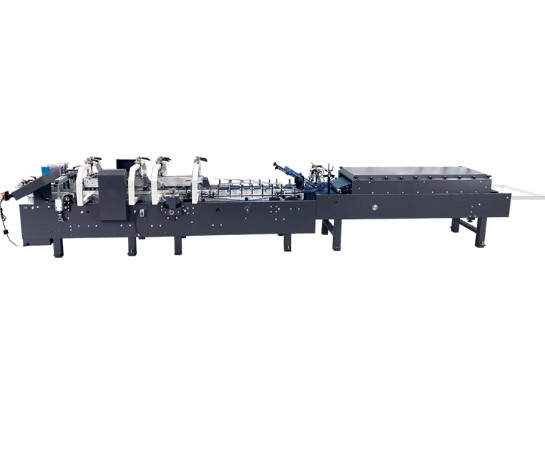 Qu'est-ce qui rend une machine à coller pliante de carton précieuse dans l'emballage